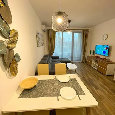I Helena Premium Daire Aziz Konstantin ve Elena