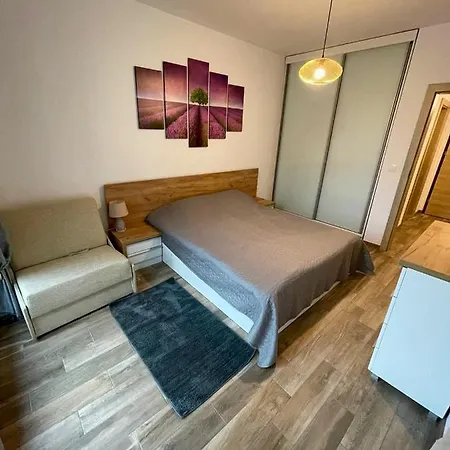 I Helena Premium Sankt Konstantin & Helena