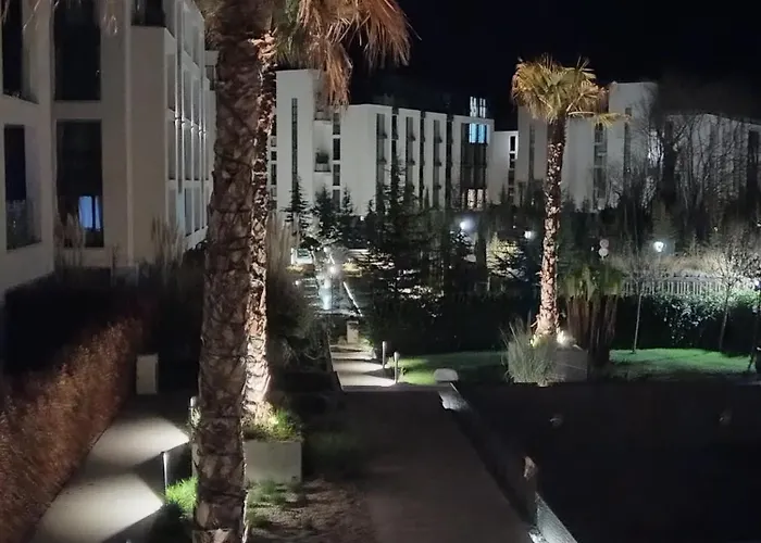 I Helena Premium سينتس قسطنطين وهيلينا